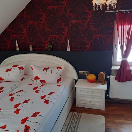 Gemuetliche Zimmer Kaisersesch Екстериор снимка