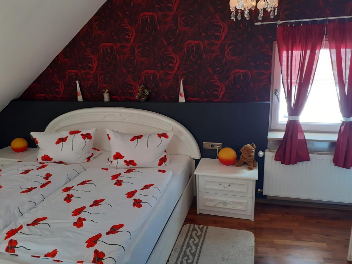 Gemuetliche Zimmer Kaisersesch Екстериор снимка